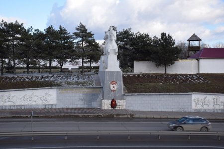 Памятник казакам гвардейцам