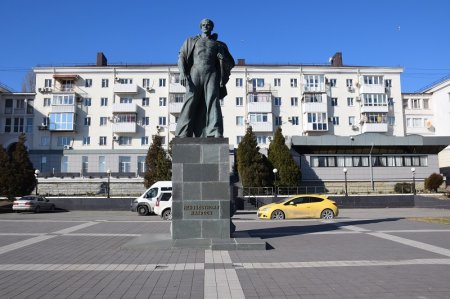 Памятник "Неизвестному матросу"