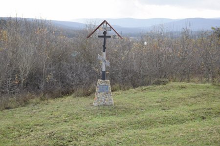 Поклонный крест в Дербенской