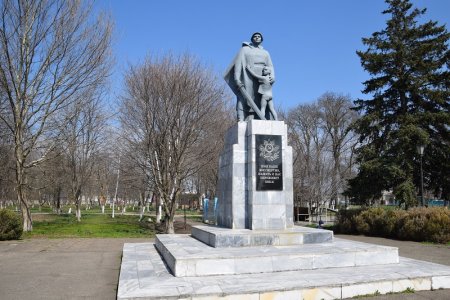 Монумент в Михайловском