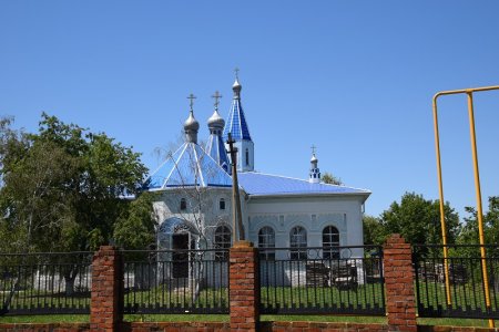 Церковь в Новорождественской