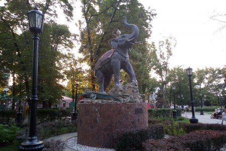 Скульптура в парке Краснодара