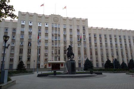 Памятник казаку