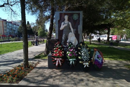 Памятник чернобыльцам в Туапсе