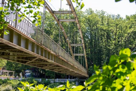 Мост Надежды через реку Псекупс в Горячем ключе